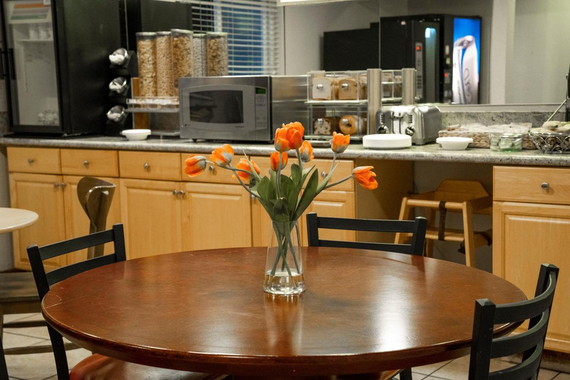 Americas Best Value Inn Lynnwood Zewnętrze zdjęcie